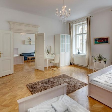 Kaprova - Old Town Apartments Prague Exterior photo