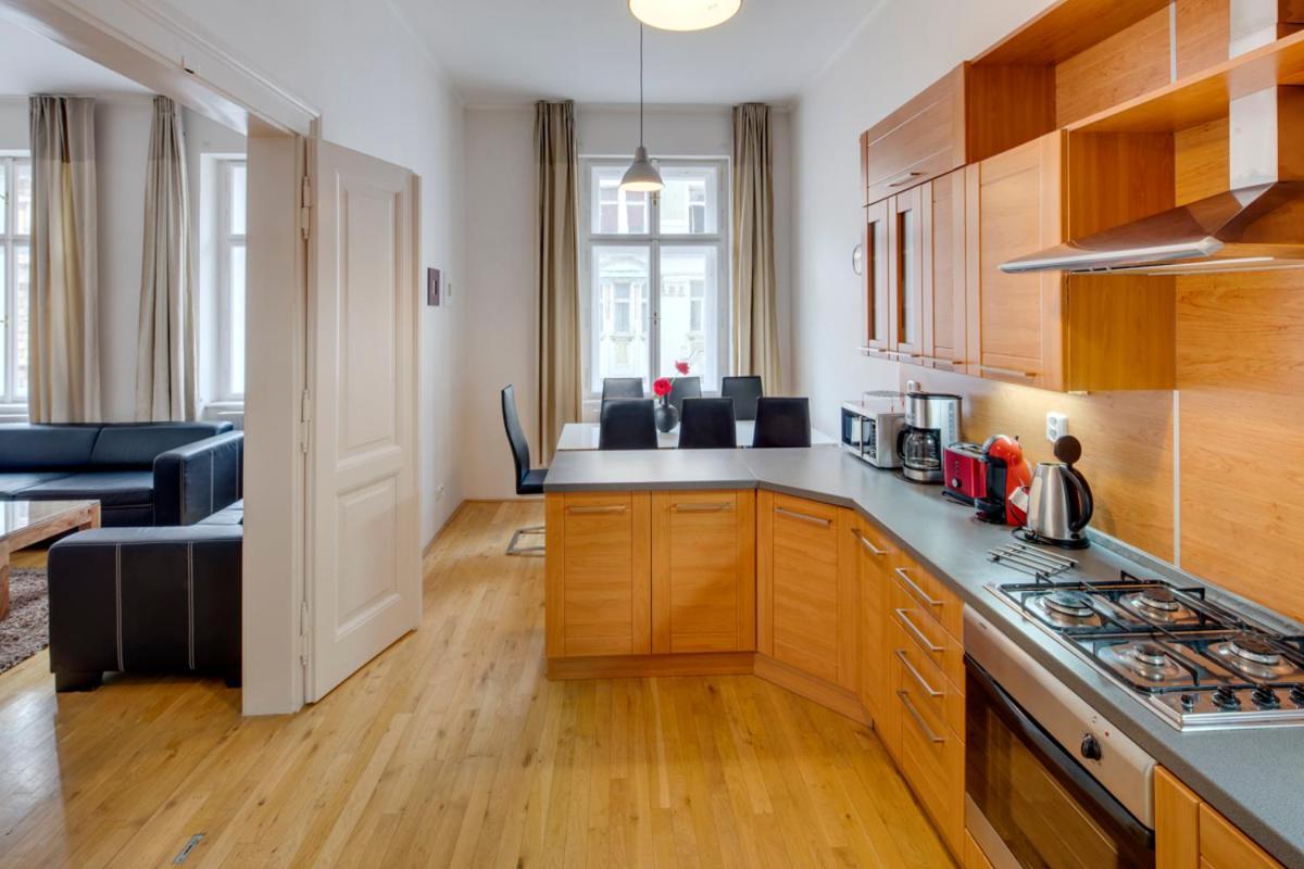 Kaprova - Old Town Apartments Prague Exterior photo