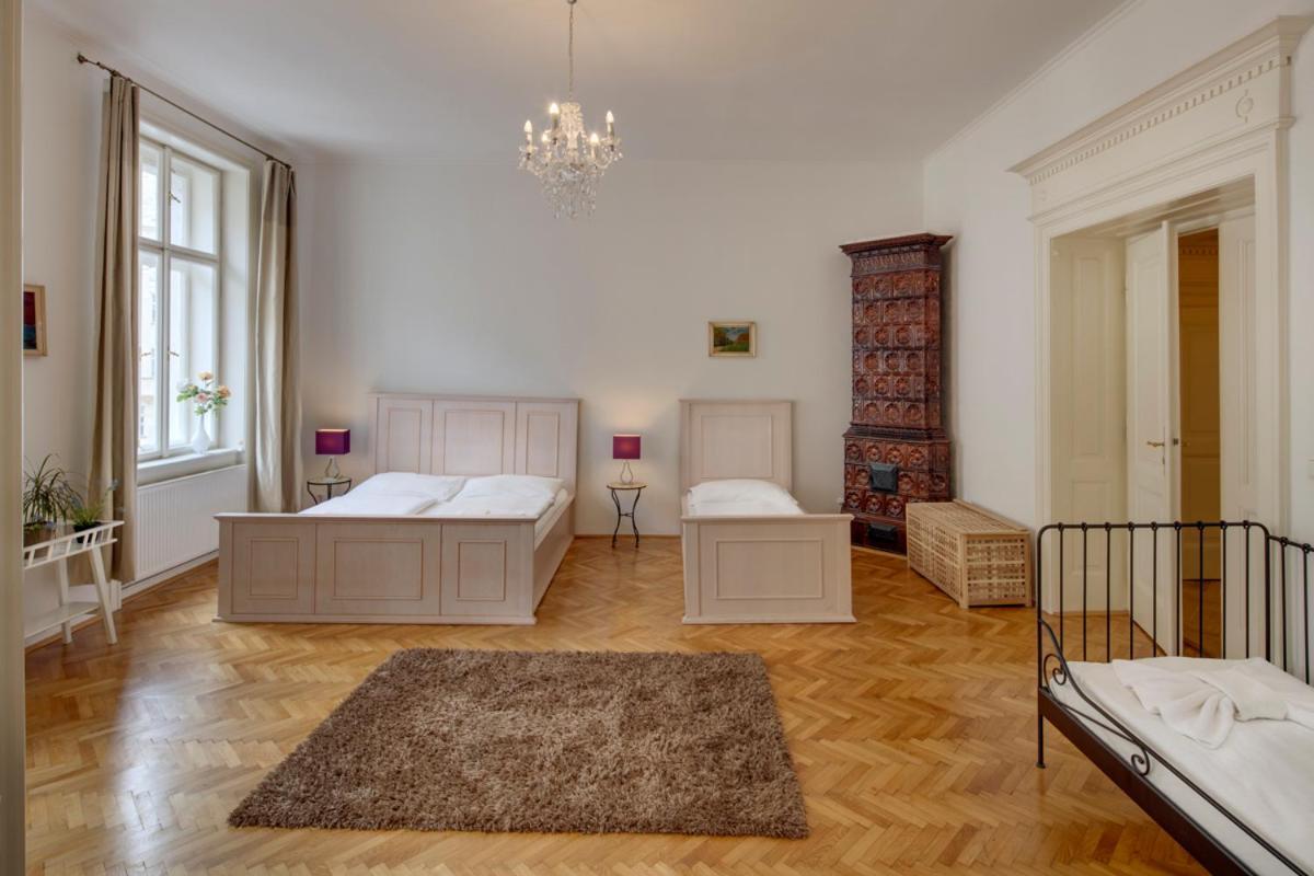 Kaprova - Old Town Apartments Prague Exterior photo