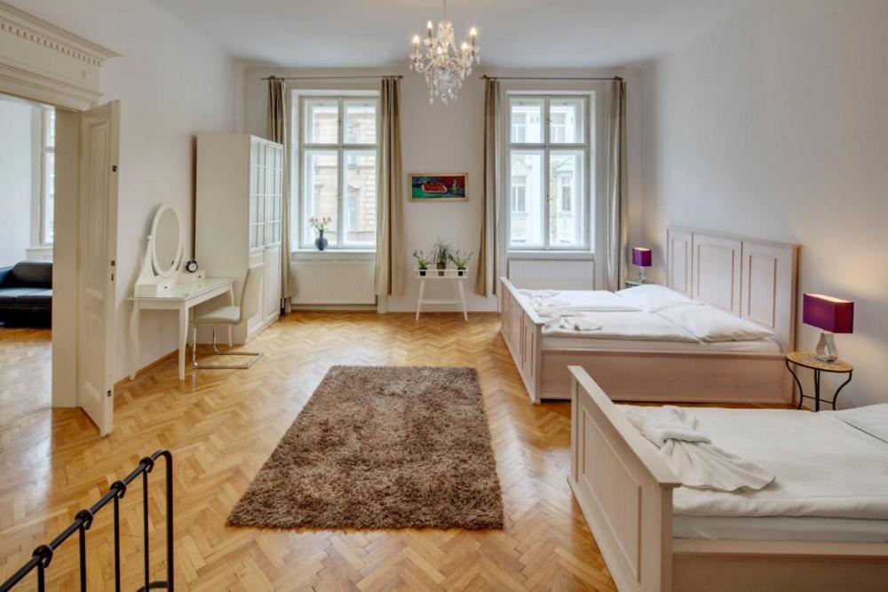 Kaprova - Old Town Apartments Prague Exterior photo